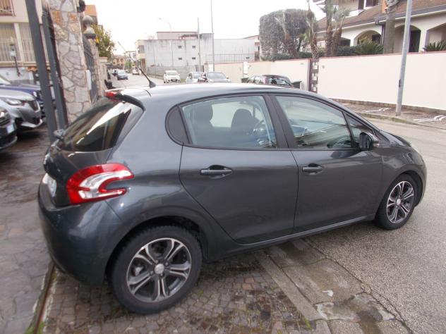 Peugeot 208 1.4 PureTech 90 CV 5 porte Allure - Foto 6
