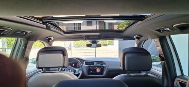 VOLKSWAGEN Tiguan 2.0 TDI 190 CV DSG 4MOTION Advanced R-LINE N°FR096 rif. 24107307 - Foto 2