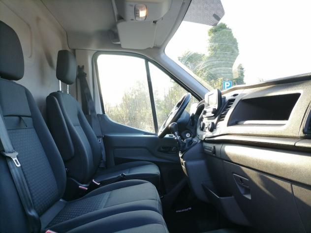 Ford Transit 290 2.0 tdci MHEV 130cv trend L2H2 E6.2 - Foto 6