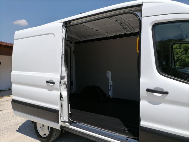 Ford Transit 350 fwd 2.0 ecoblue 130cv trend L2H2 - Foto 8