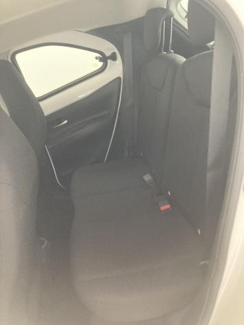 Toyota Aygo X 1.0B (72 CV) Active - Foto 9
