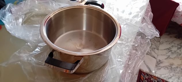 2 pentole acciaio inox AMC con relativo coperchio adatte a qualsiasi fuoco. - Foto 4