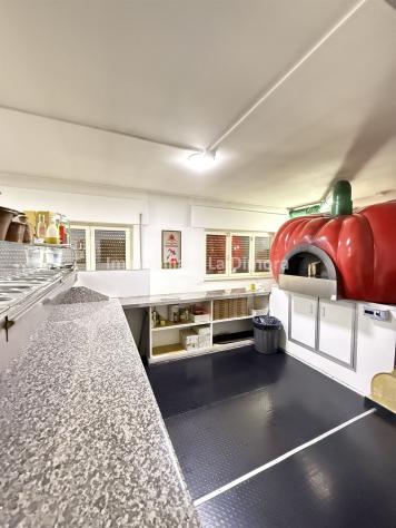 Cedesi Pizzeria Avviata a Massa Lombarda: un’opportunità chiavi in mano con canone d'affitto imbattibile. - Foto 6