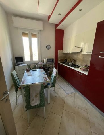 da settembre stanza a 10 minuti a piedi dal centro e 5 dal policlinico - Foto 5