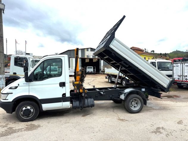 camion iveco daily 35c17 ribaltabile e gru - Foto 5