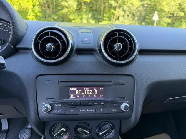 Audi A1 1.6 TDI 105 CV Ambition S-LINE Neopatentati - Foto 10
