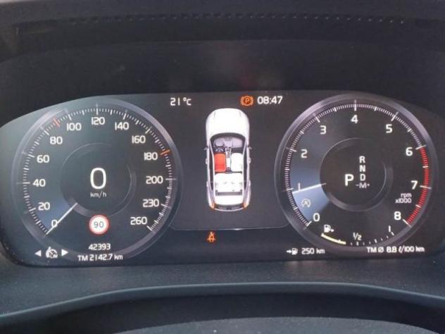 VOLVO XC40 T2 Momentum Core rif. 22767192 - Foto 8