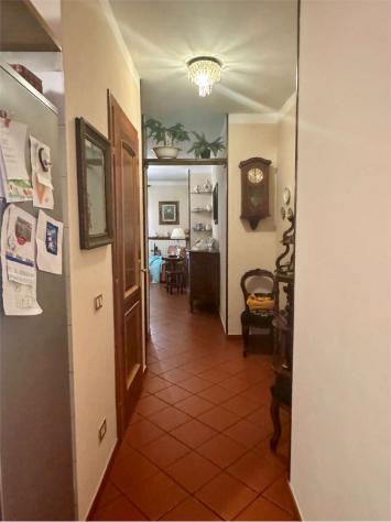 V000592 - NUDA PROPRIETÀ – Trilocale su tre livelli in centro città - Foto 8