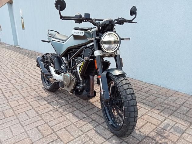 Husqvarna Svartpilen 401 null