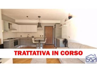 Bilocale arredato con balcone