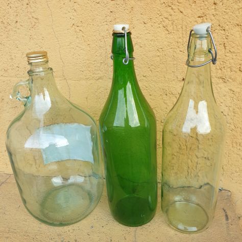 BOTTIGLIE da 0,75-2-5 L. e DAMIGIANE da 34/54 L.