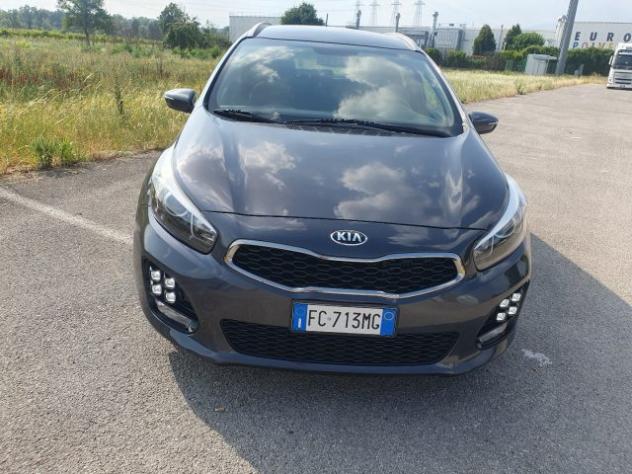 KIA cee'd 1.6 CRDi 110 CV SW GT Line rif. 22456697 - Foto 3