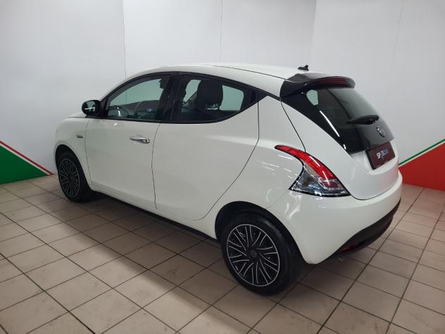 Lancia Ypsilon Ypsilon 1.0 FireFly 5 porte S&S Hybrid Oro - Foto 5