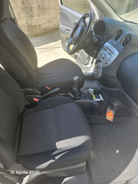 Nissan Micra IV serie modello tekna ,1.200 benzina, 59.000 km bella - Foto 8