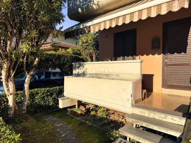 Villetta a schiera in vendita a Ronchi - Massa 115 mq Rif: 1384551