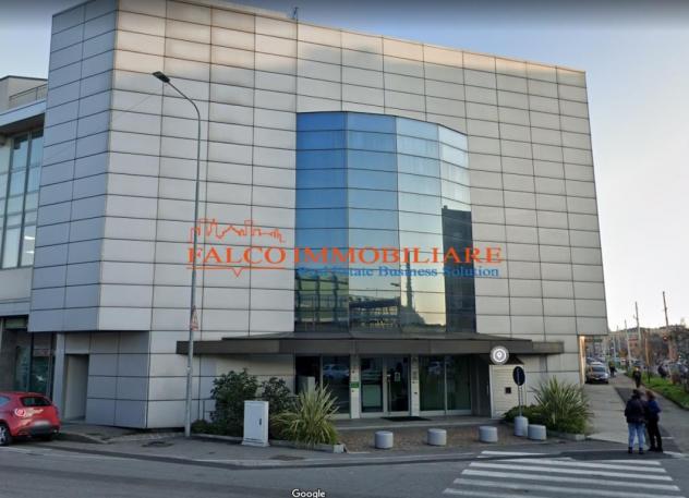 BRESSO, VIA CAROLINA ROMANI, VENDESI UFFICIO DI 176 MQ
