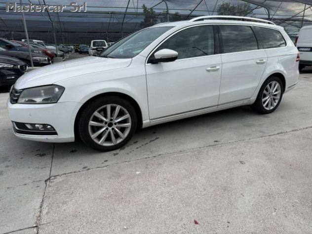 VOLKSWAGEN Passat Variant Passat VI Variant 2.0 tdi Highline 4motion 170cv E rif. 24117123 - Foto 2