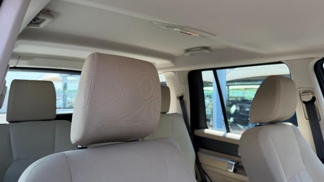 Land Rover Discovery 4 3.0 SDV6 255CV SE - Foto 4