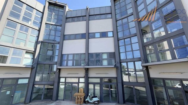 PALAZZINA COMMERCIALE IN VENDITA A REDDITO A COLOGNO MONZESE - Foto 7