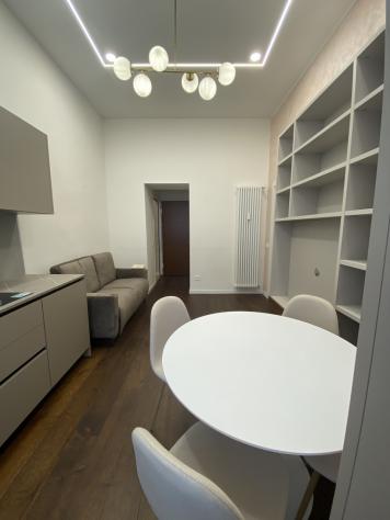 VENDESI, NEL CUORE DEL QUARTIERE NOLO DI MILANO IN VIA VENINI 14 SPLENDIDO BILOCALE DI CIRCA 50 MQ APPENA RISTRUTTURATO E COMPLETAMENTE ARREDATO L' - Foto 15