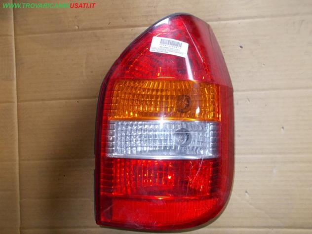 FANALE POST.D. ROSSO/ARANCIO OPEL ZAFIRA (T98) Parti elettriche Fanaleria Fanali Fanale post. sx. OPEL - ZAFIRA A - 01-04-1999 - 01-07-2005