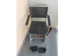Sedia comoda sanitaria