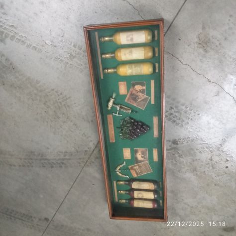 QUADRO BACHECA ORIZZONTALE VINI E CAVATAPPI FRANCESI