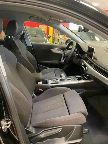 AUDI A4 Avant 2.0 TDI 150 CV Design*LED/NAVI/PDC* rif. 24190228 - Foto 6