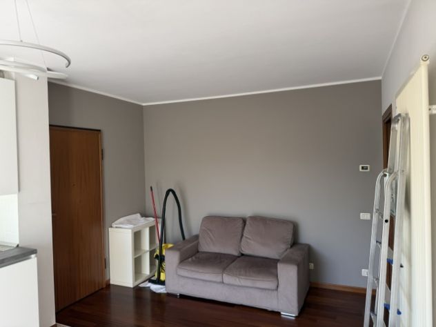 BILOCALE con box e cantina libero da subito - Foto 4