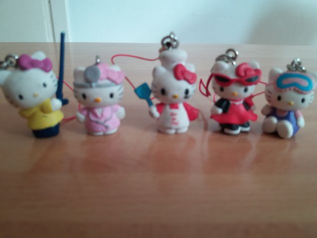 11 personaggi Hello Kitty mini cad. 1,40 tutti assieme 12,00 - Foto 4