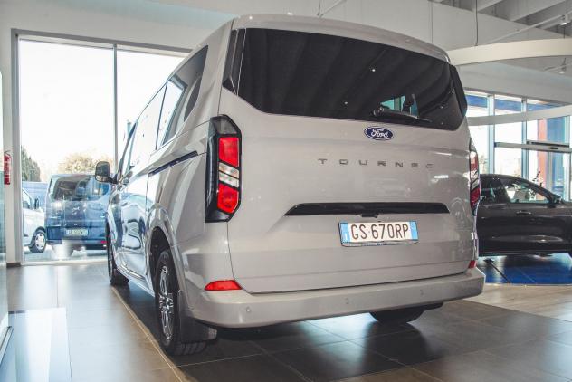 Ford Tourneo Custom Tourneo Custom 320 2.0 EcoBlue 170CV aut. PC Titanium - Foto 4