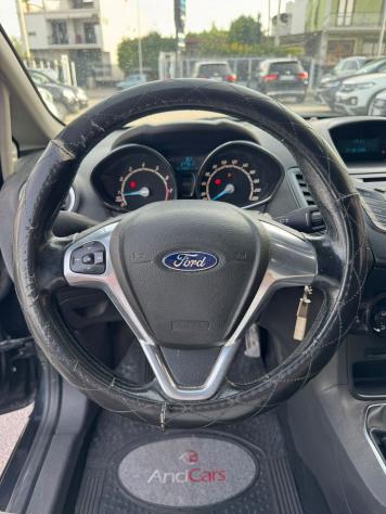 Ford Fiesta 1.4 96/92CV GPL - Foto 6