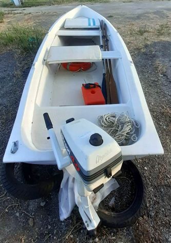 Lancia mt. 4.10 con 4hp Johnson USATI - Foto 2