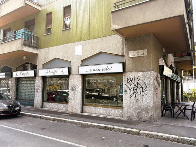 MONZA NEGOZIO ATTUALMENTE CAFFETTERIA - 4 VETRINE - Foto 3