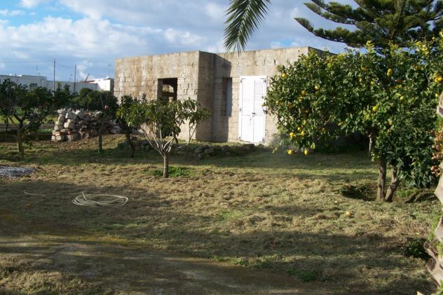 Eolie, Lipari rif. 213-(Pianoconte), rustico in costruzione e progetto approvato