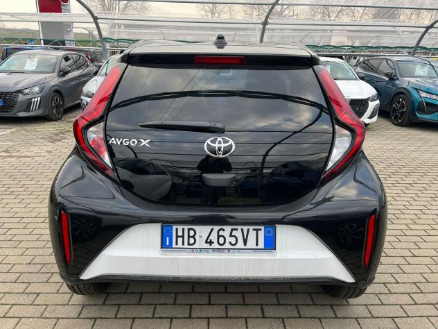 Toyota Aygo X 1.0B (72 CV) Trend S-CVT - Foto 8