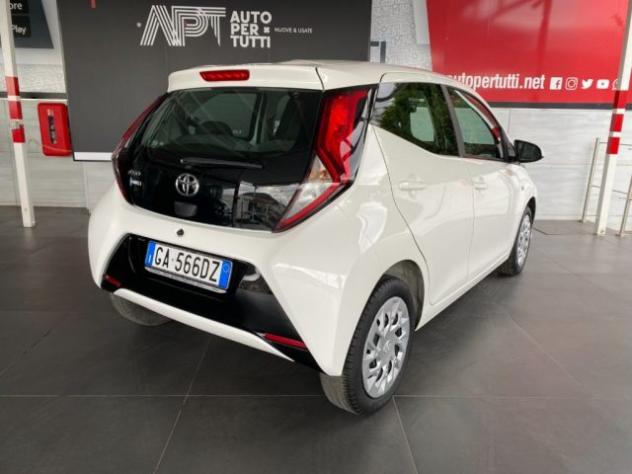 TOYOTA Aygo Connect 1.0 VVT-i 72 CV 5p x-play rif. 20379242 - Foto 3