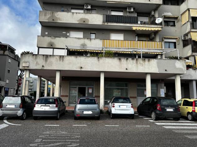 Locale Commerciale - Battipaglia . Rif.: fitpmang2500 - Foto 5