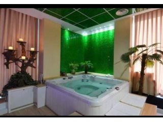 Massaggi - benessere Padova - Depilazione uomo Total body•Vasca idro•Massaggi Tel:3510939452