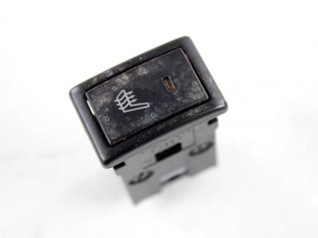 3785081P00000 COMANDO INTERRUTTORE SEDILE ANTERIORE RISCALDABILE SUZUKI IGNIS 1.2 I 61KW 5M 5P (2022) RICAMBIO USATO