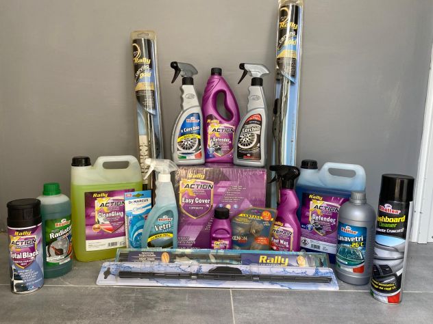 Stock car care e accessori auto, 811 pezzi, lotto unico 500 €