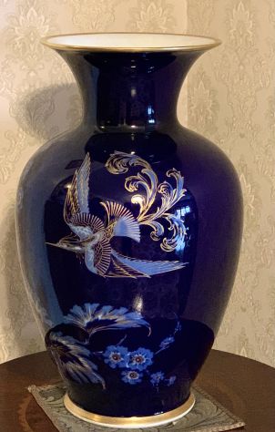 VASO PORCELLANA DI BAVARIA CON SMALTI E ORO ZECCHINO