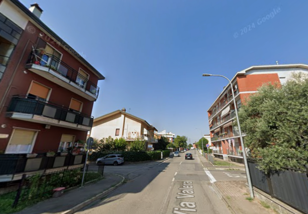 TRILOCALE CON BALCONE E CANTINA-ARESE - Foto 6
