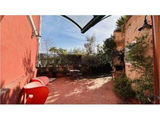 AMPIO APPARTAMENTO CON GIARDINO PRIVATO, 2 POSTI AUTO E DOPPIO INGRESSO