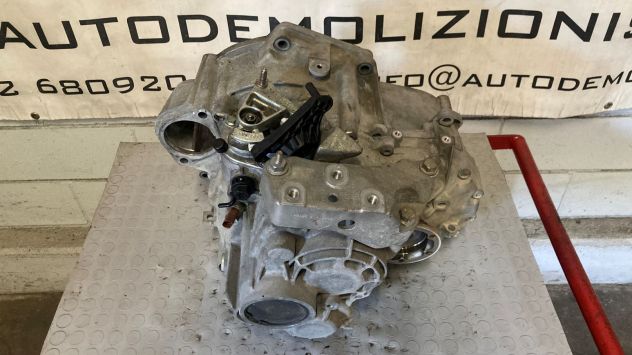 Cambio manuale Volkswagen Caddy 2.0TDI 4x4 del 2015 (NFQ) - Foto 4