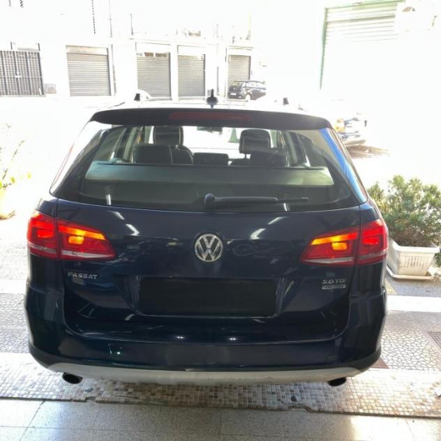 Volkswagen Passat Variant 2.0 TDI 177cv DSG Alltrack - Foto 3