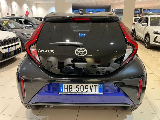 Toyota Aygo X 1.0B (72 CV) Trend S-CVT - Foto 8