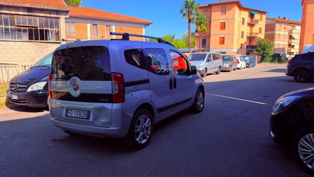 Fiat Qubo 1.4 8V 77 CV Dynamic Natural Power - Foto 4