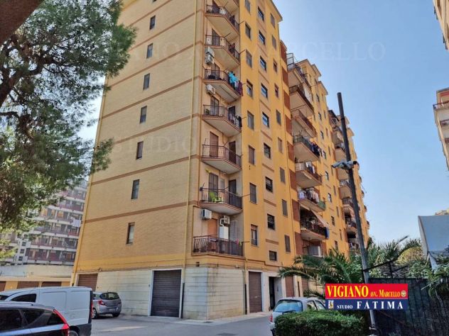 FOGGIA - VENDESI - VIA GRIECO - VANI2/MQ. 86 NETTI - POSSIBILITA' LOCALE P.T.