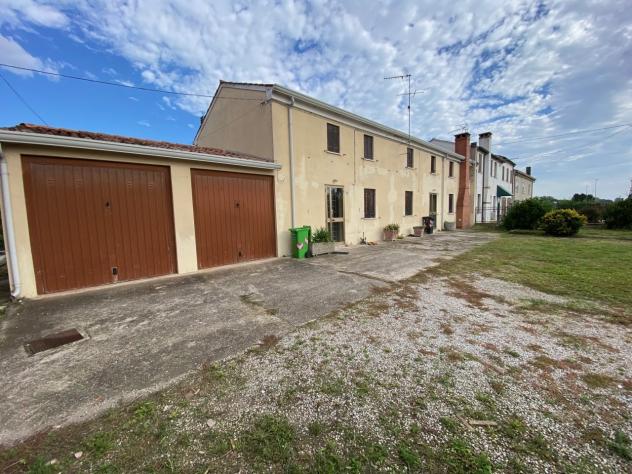 Bifamiliare in vendita a Villadose